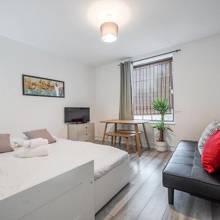 Stylish Shoreditch Stay Лондон Экстерьер фото